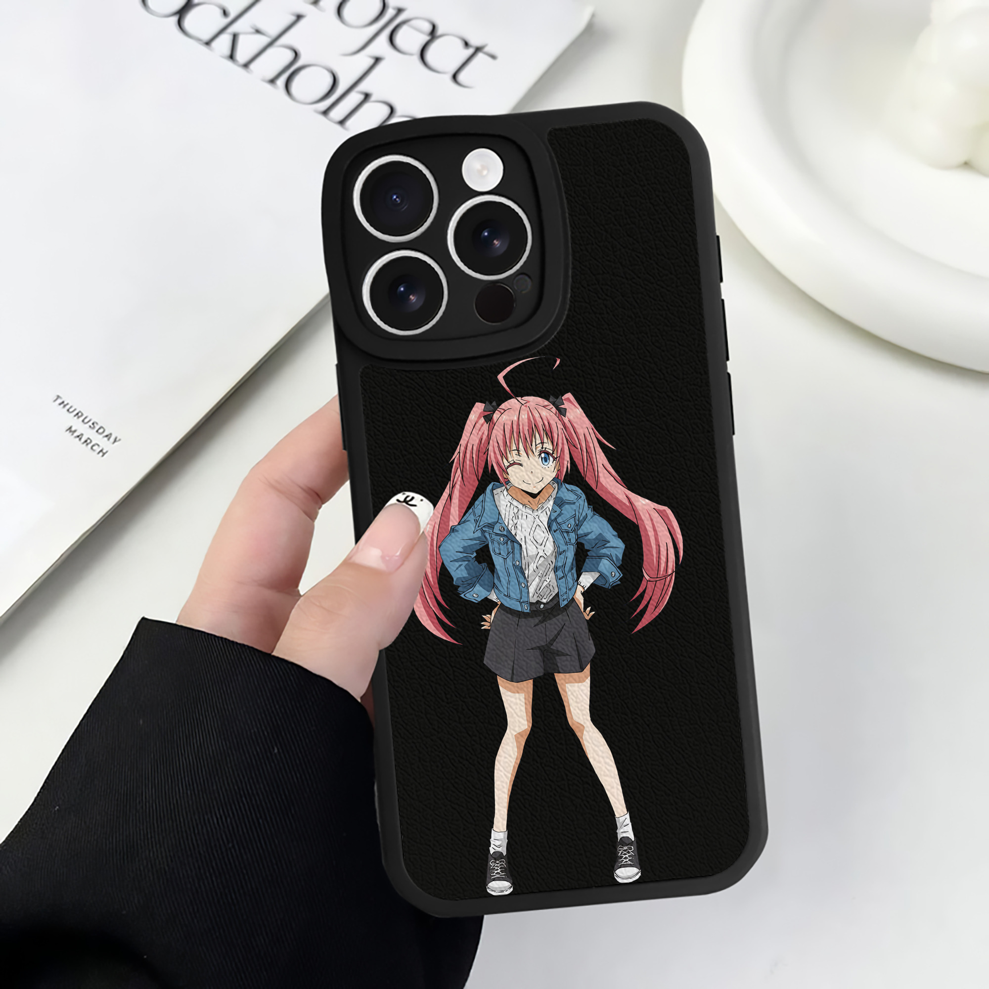 （画像用） 転スラ Regarding Reincarnated to Slime 【iPhone 16シリーズ対応】シリコンスマホケース（レザー調） 材質：シリコン